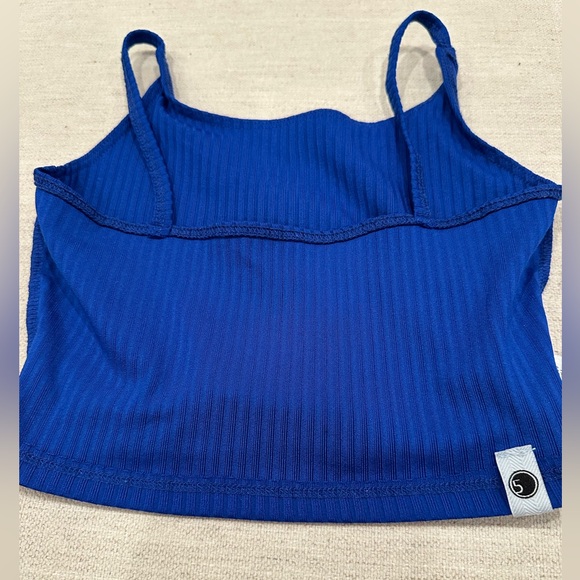 Perfect condition FIVE Tank! - Picture 6 of 8